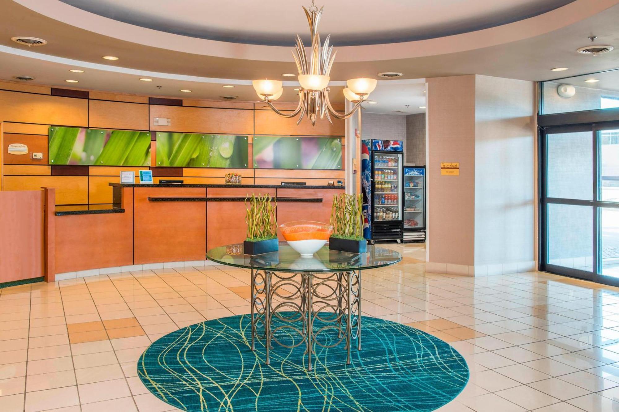 Springhill Suites Prince Frederick Экстерьер фото